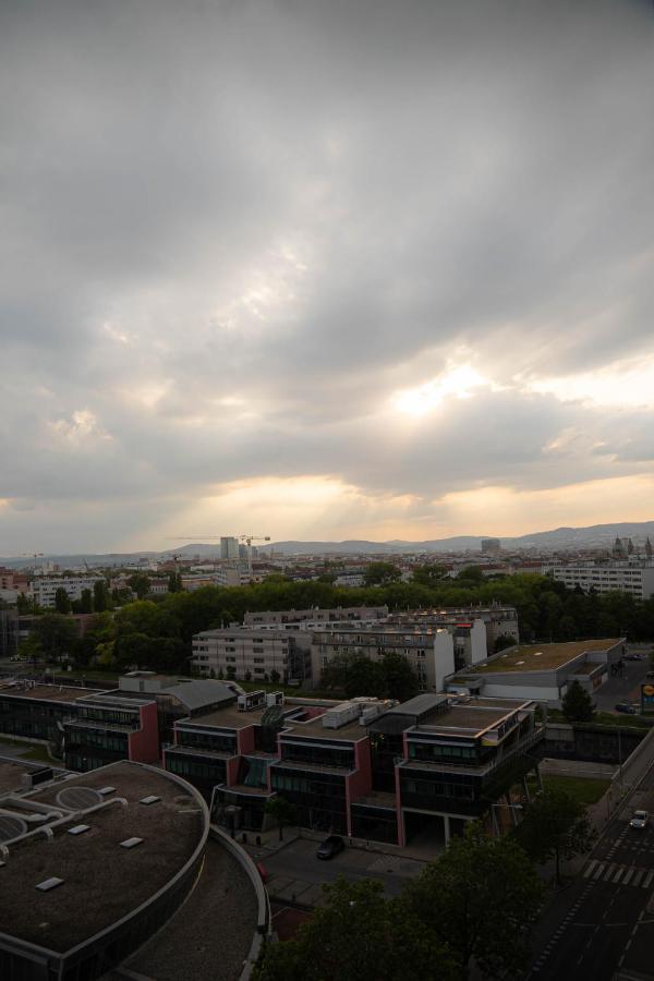 Restify10 - Skyline View - Fitness - Garge - Modern Lägenhet Wien Exteriör bild