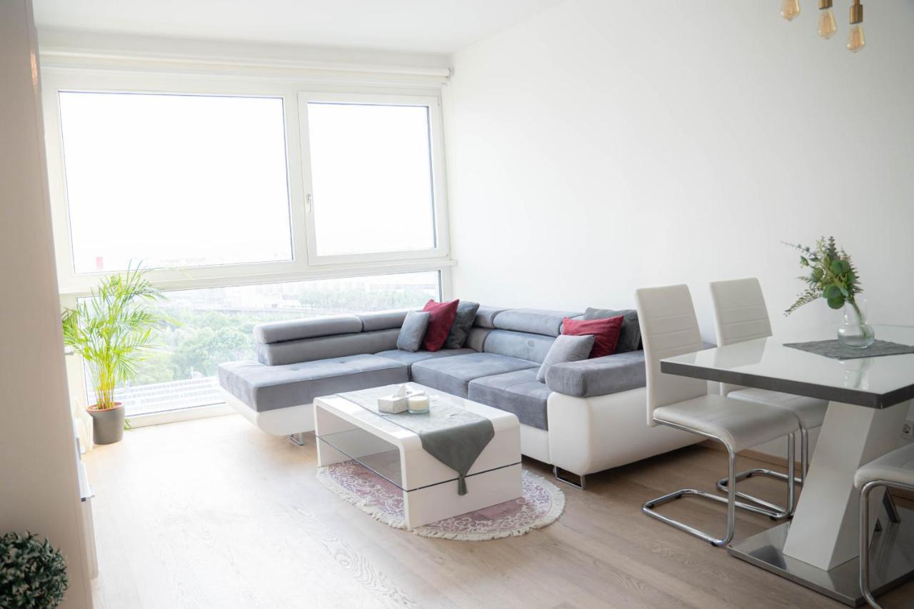 Restify10 - Skyline View - Fitness - Garge - Modern Lägenhet Wien Exteriör bild
